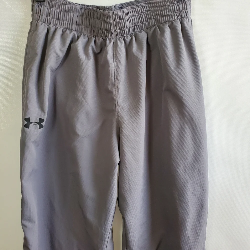 Men’s Under Armour Loose Heatgear Gray Pants Size Medium - Picture 2 of 13